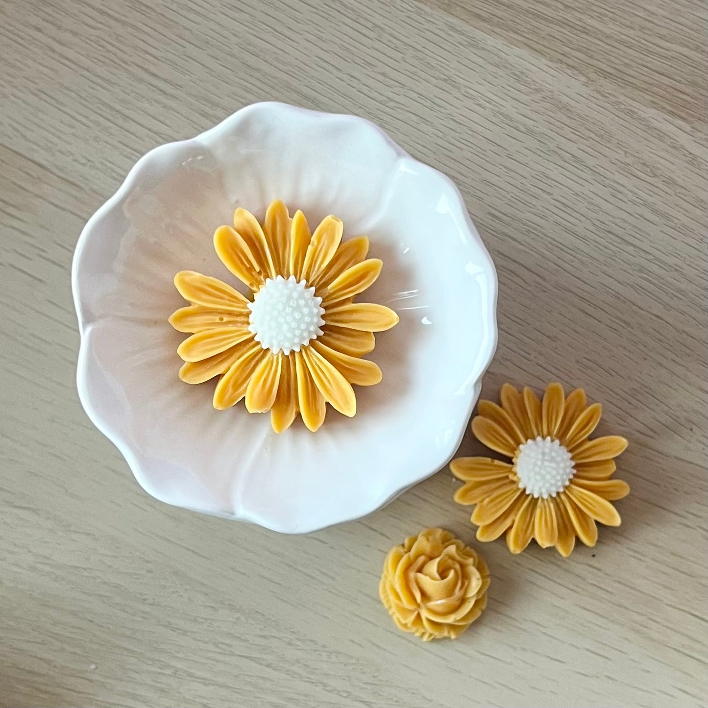 White Floral Burner